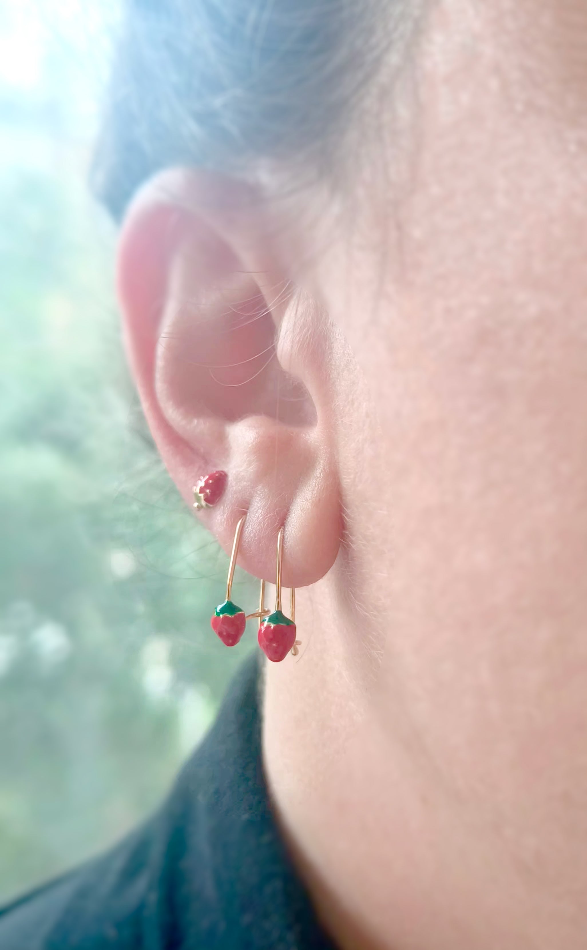 עגילי תות ורק תות