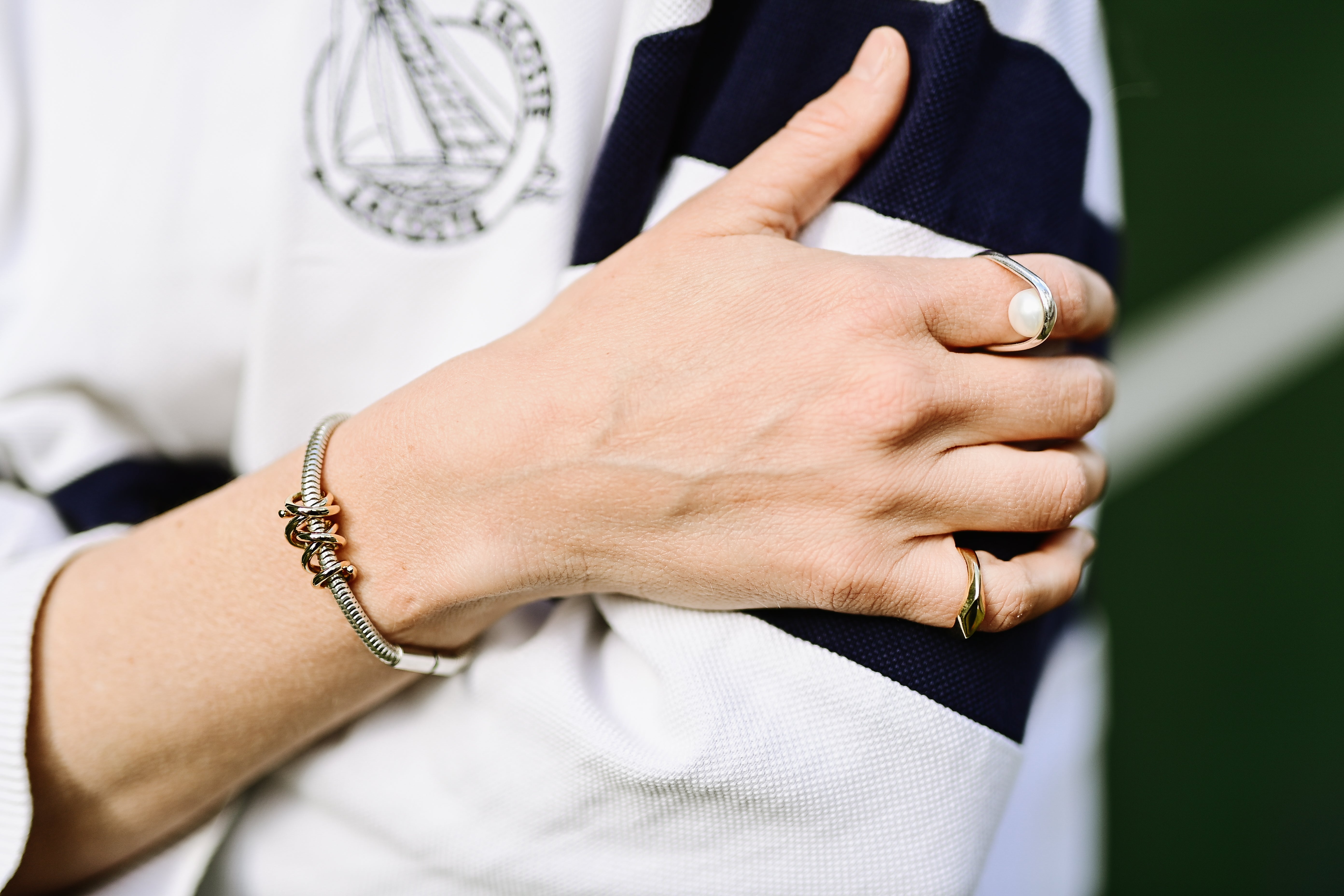 GOLDEN GRIP BRACELET