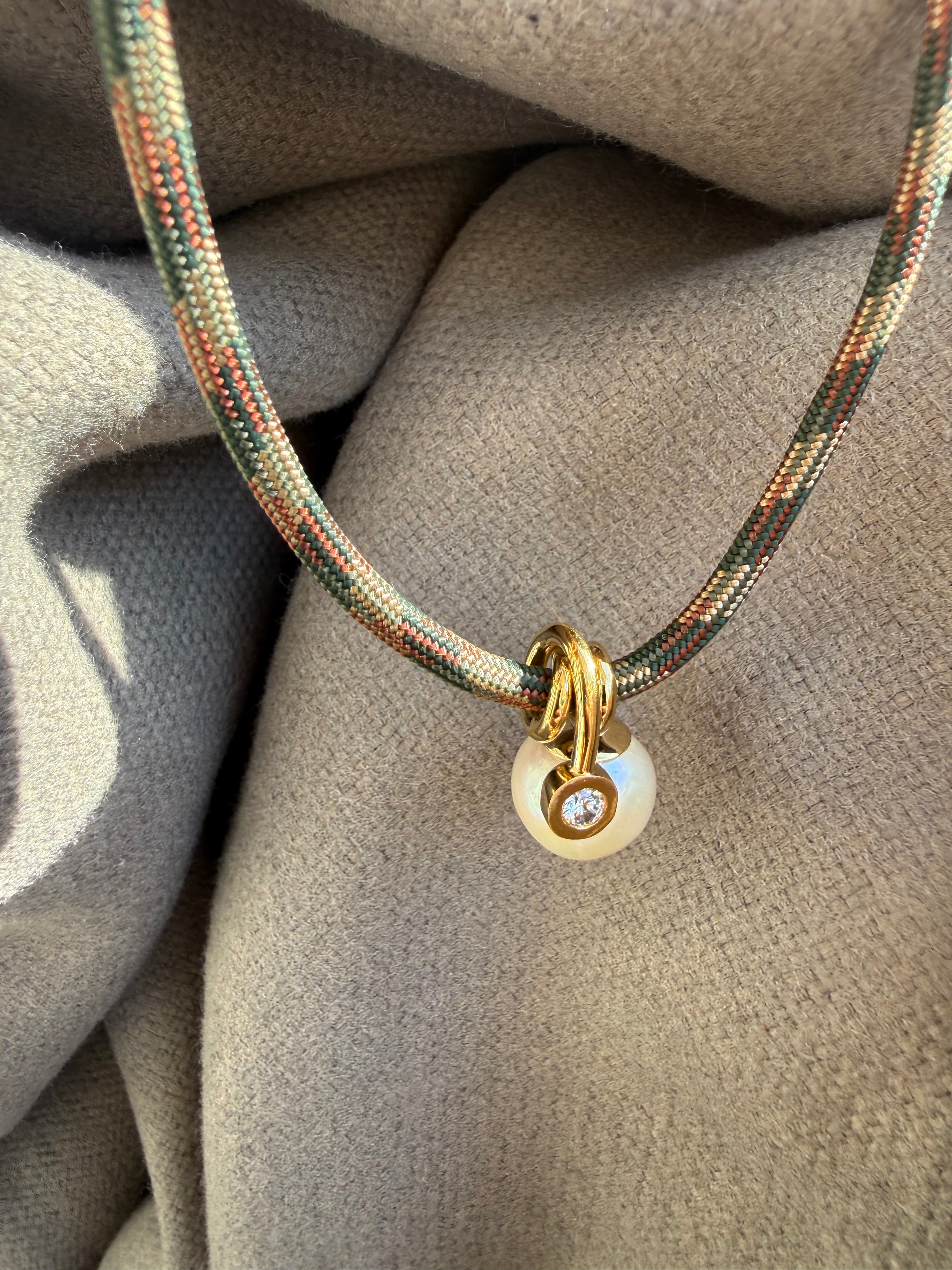 שרשרת היי! לורן