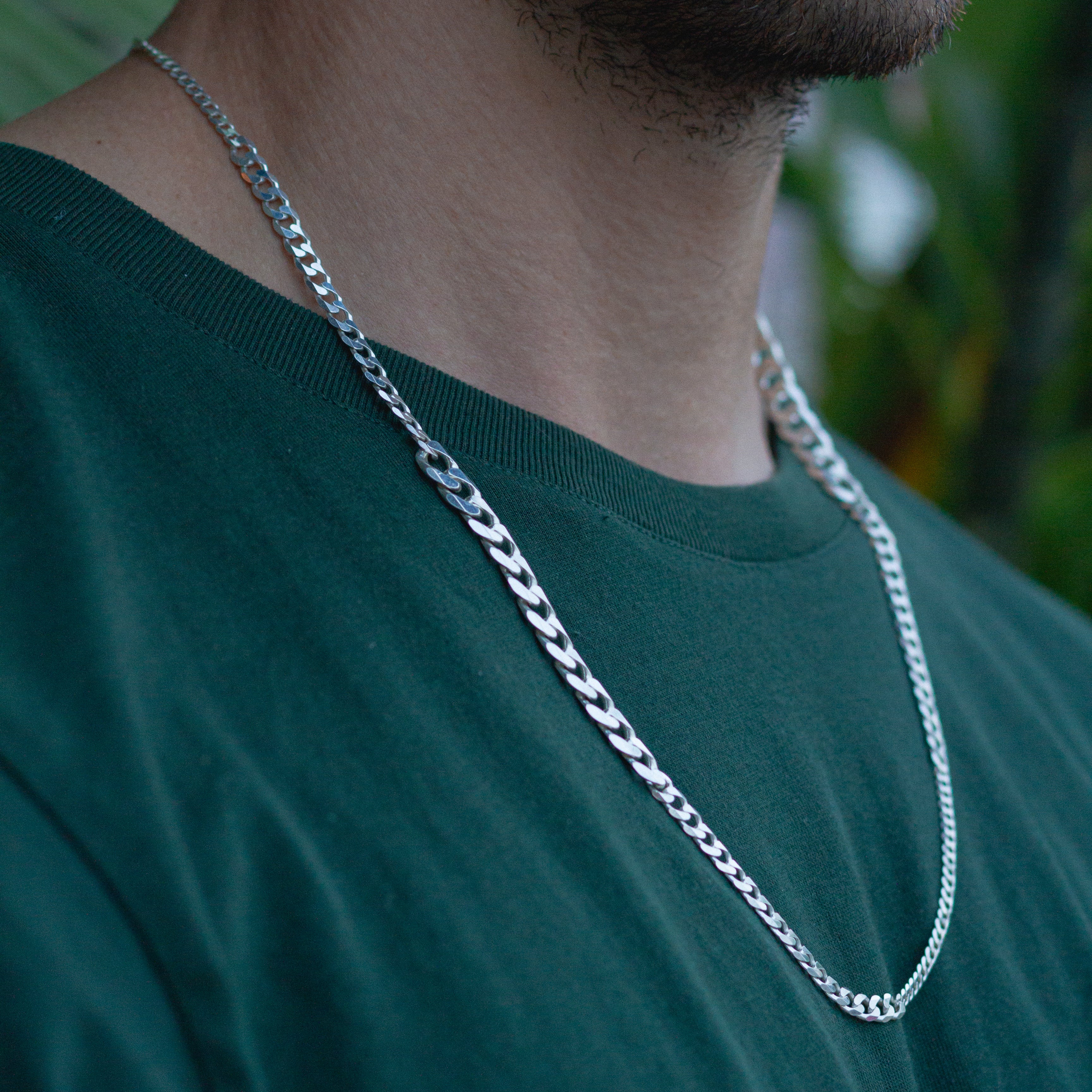CHAIN REACTION NECKLACE