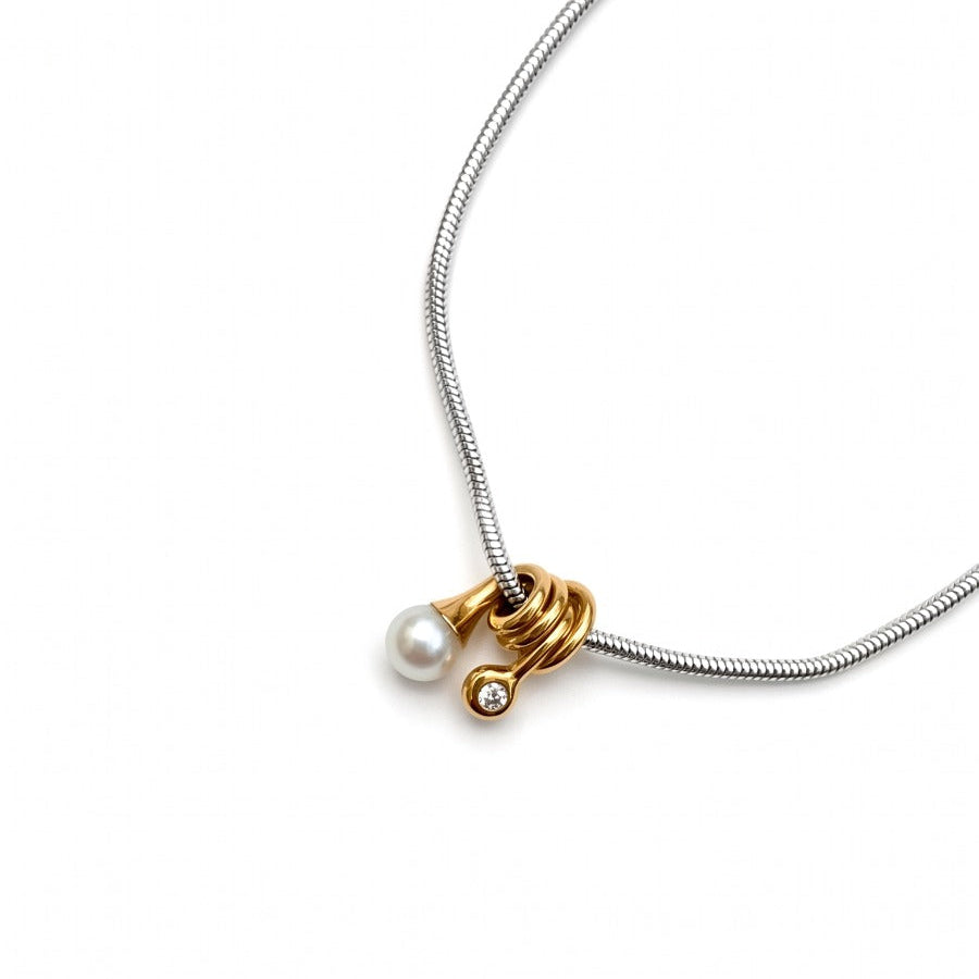 PRINCESS DIANA NECKLACE