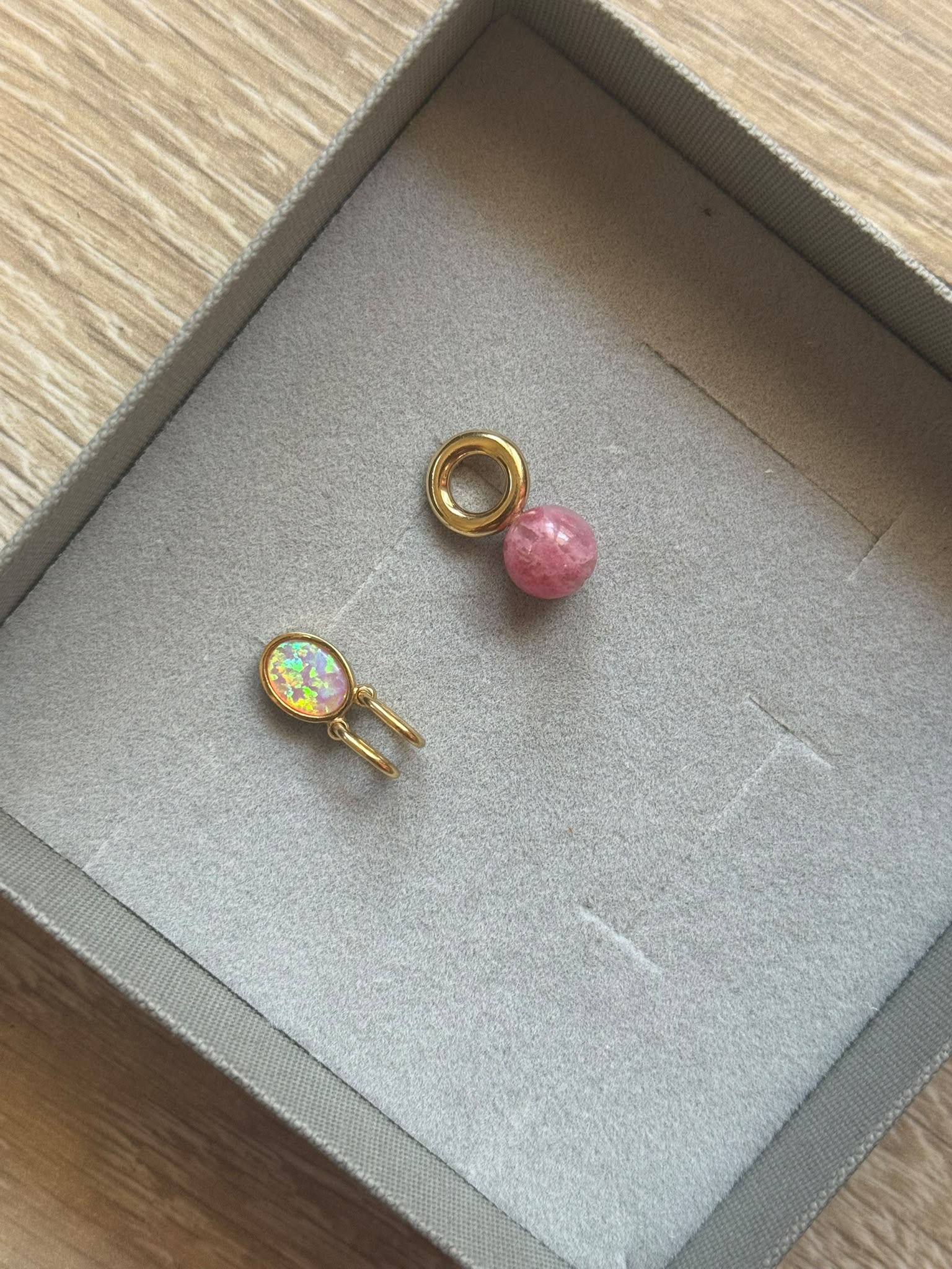 BLUSH EARRING- GOLD