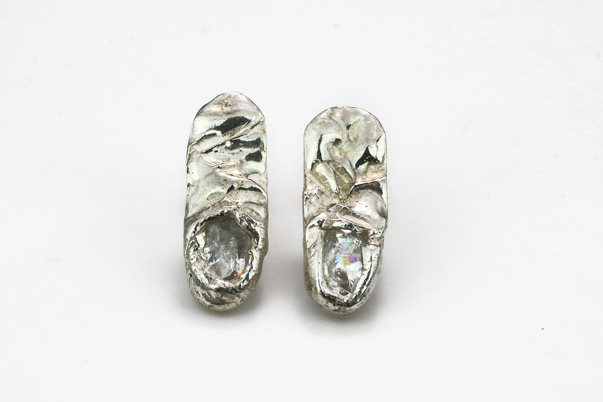 Raw metal //clear oval