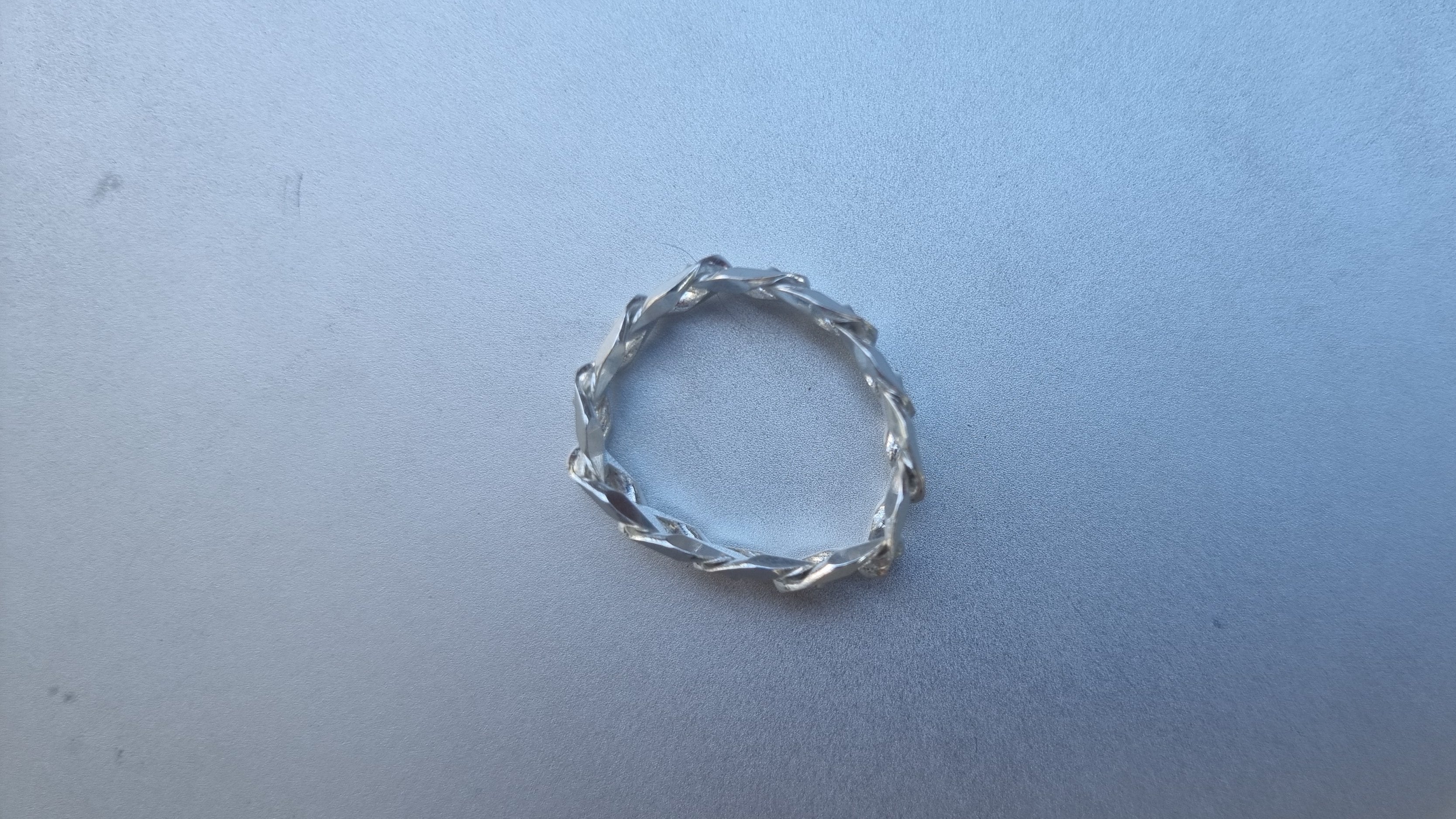 CHAIN REACTION RING