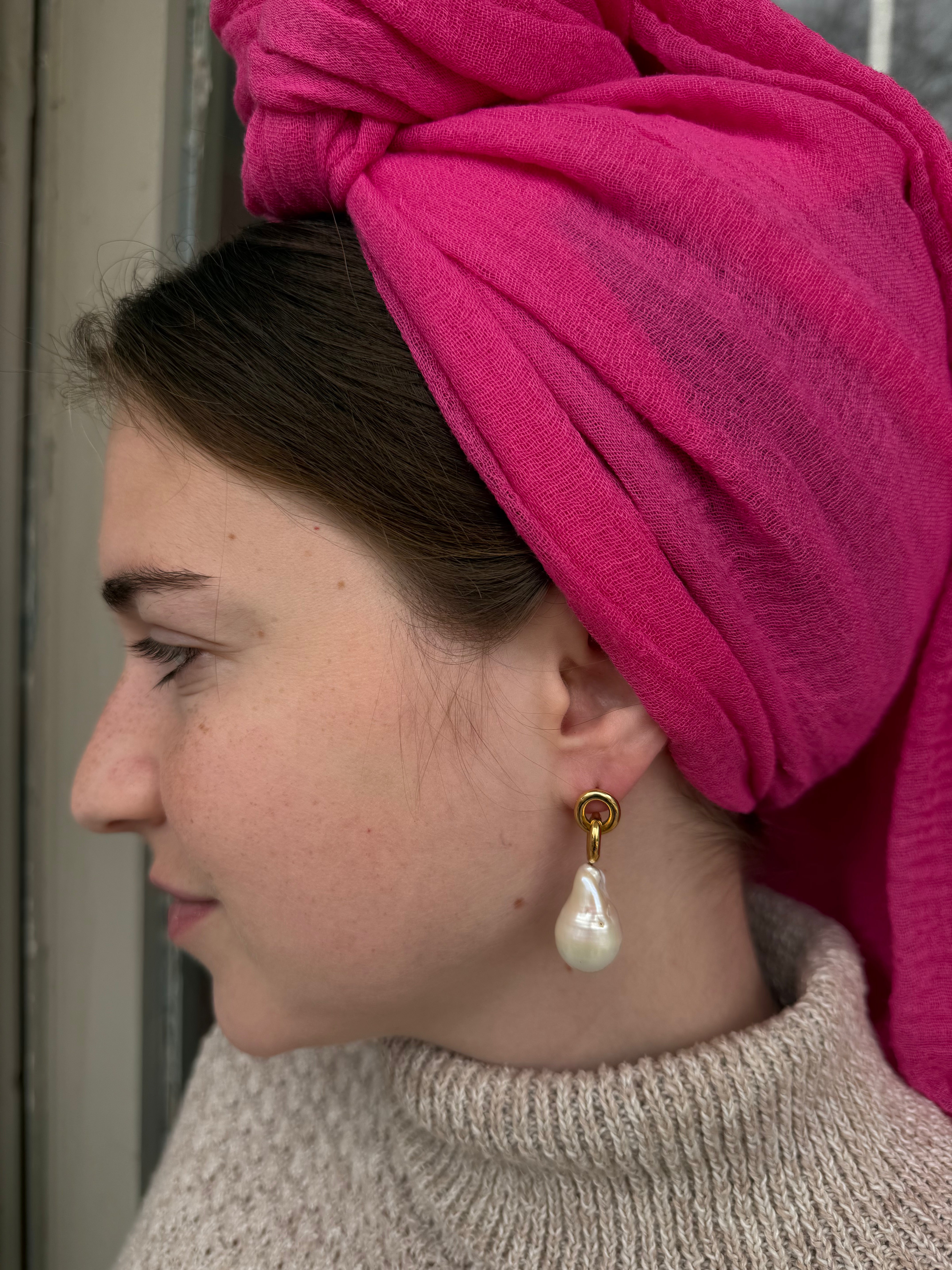 עגילי בארוק מבורכים