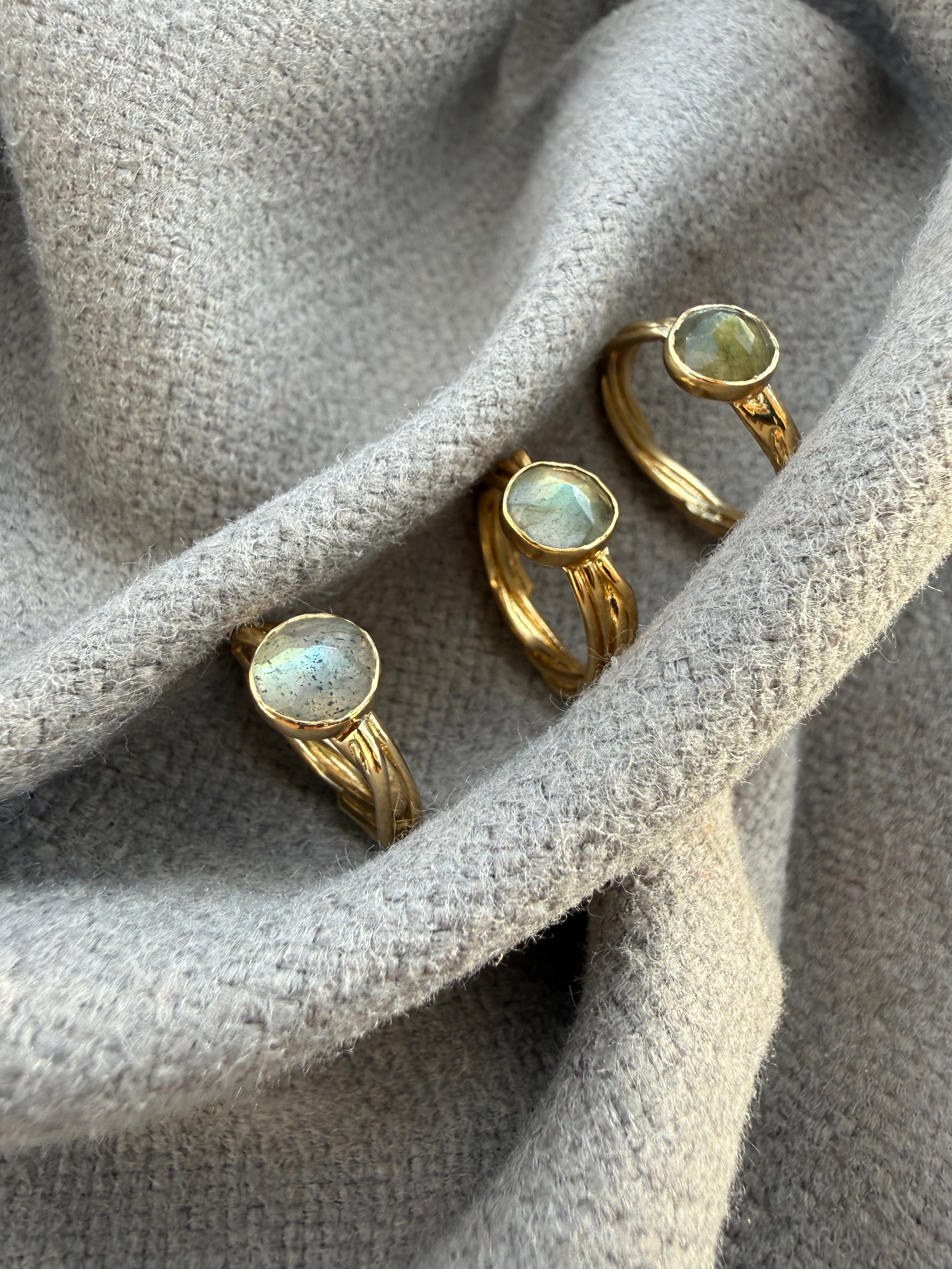 טבעת שפיץ לברדורייט