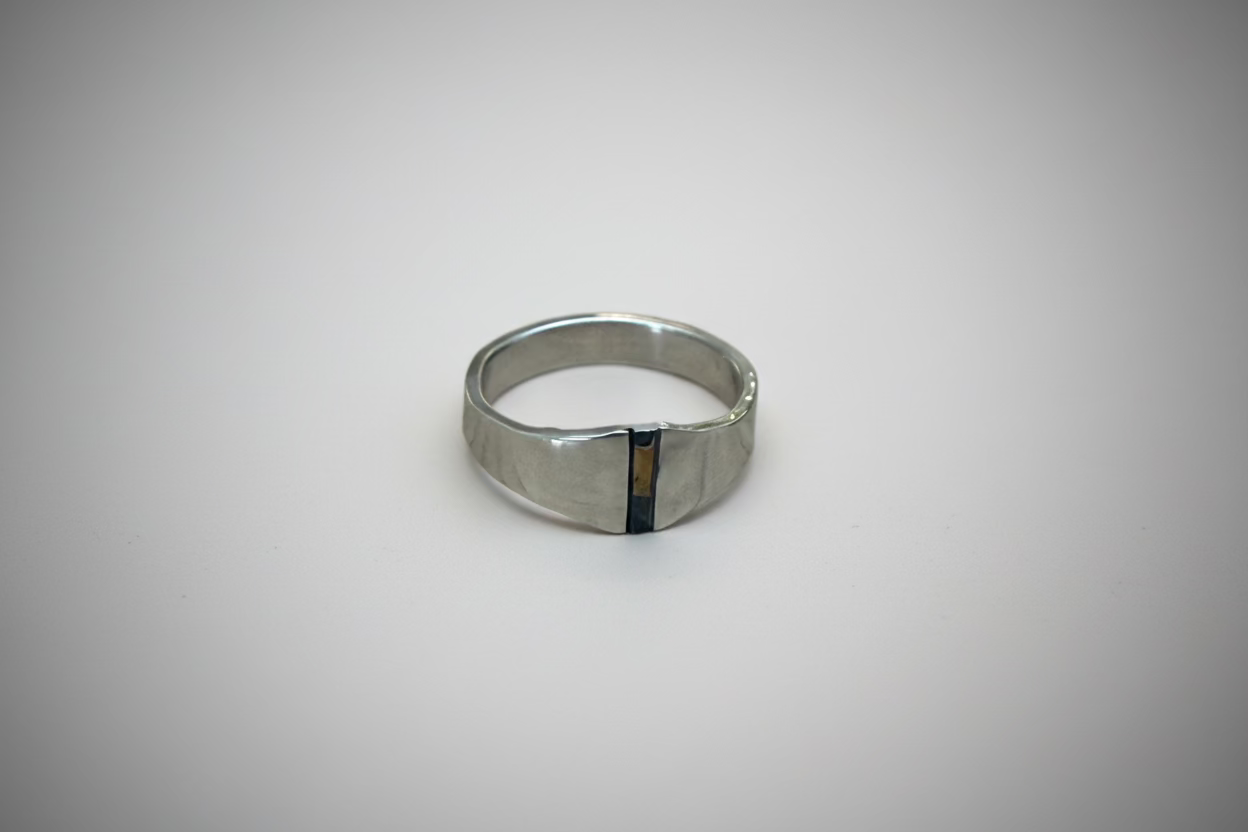 טבעת יש סדק בכל דבר